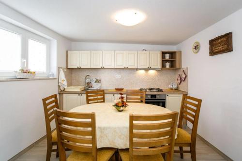 One-Bedroom Apartment with Terrace image 4