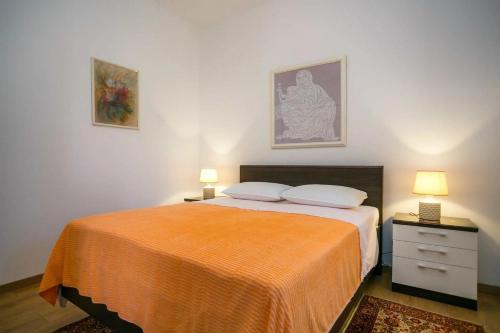One-Bedroom Apartment with Terrace image 10