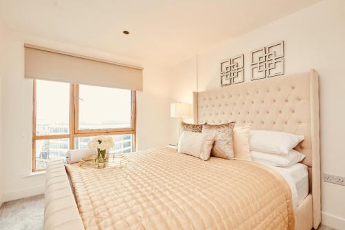 Deluxe City Apt, River Canal View& Free Parking!, Лидс (фото 10)