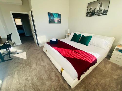 Spacious, Relaxing & Gorgeous 4BD/4BA House in DC! in Washington, USA