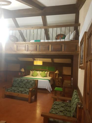 520934810 Hotel Temático Mision Colonial