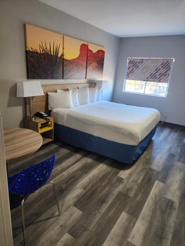 Days Inn & Suites by Wyndham Tucson/Marana