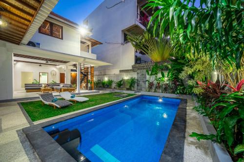 Villa Lebah - Tranquil Paradise of 3 bedroom Heart of Seminyak