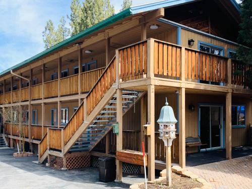 Snow Bear Lodge in Big Bear Lake, USA