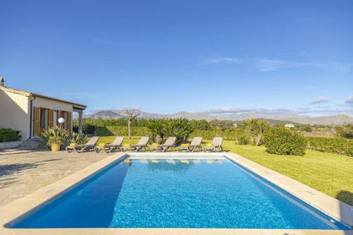 Villa with Private Pool image 9