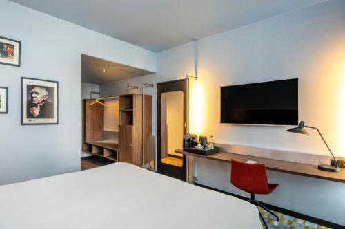 Premium Room image 4
