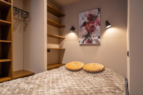 Stylish old town apartment on Mucenieku street, Rīga (photo 7)