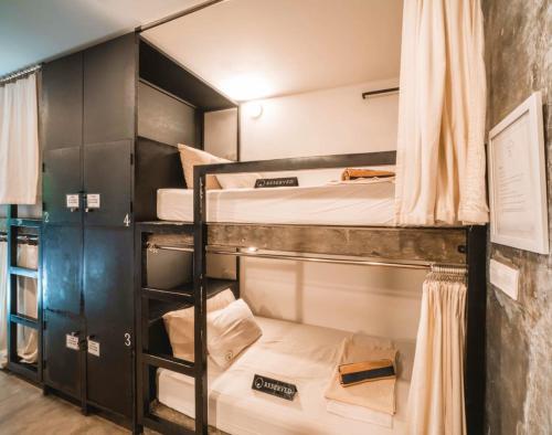 The Farm Canggu Party Hostel – Canggu, CO