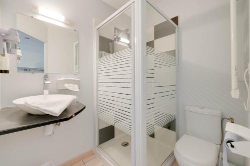 Hotel Acacia Nancy sud Luneville - 샤워실