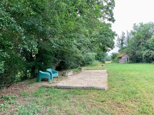 Gite de charme avec piscine - a charming cottage gite with swimming pool