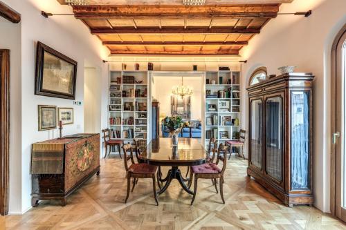 Trastevere Outstanding 4 BR Terraced Apartment, Roma (foto 6)