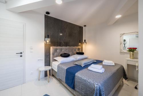 Luxury Rooms Split Room Type - Deluxe Double Room