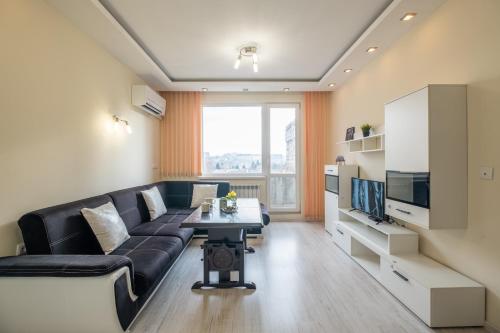 Lovely 2 BDR suite next to Mall of Sofia