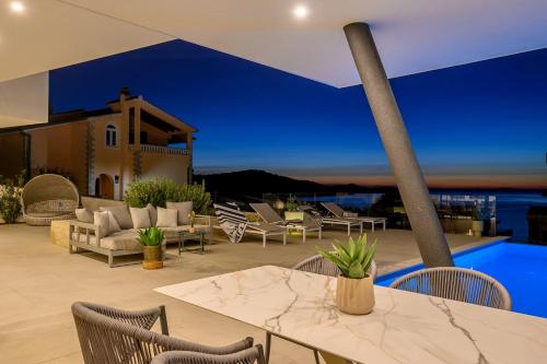 บริการและสิ่งอำนวยความสะดวก, Luxury Villa Seven Seas with infinity heated pool by the sea in Ražanj (Luxury Villa Seven Seas with infinity heated pool by the sea in Razanj) in โรกอสนิก้า