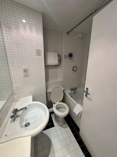Sporting Lodge Inn Middlesbrough - image 3