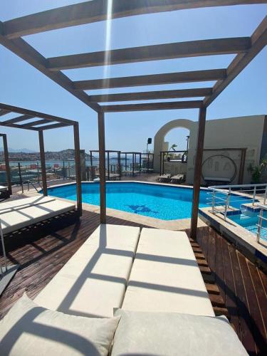 ระเบียง/ชานเรือน, Rest&More by DEDEMAN in คูซาดาซี