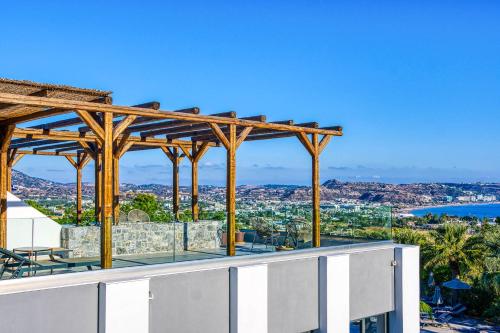 Atalanti Boutique Hotel - image 9