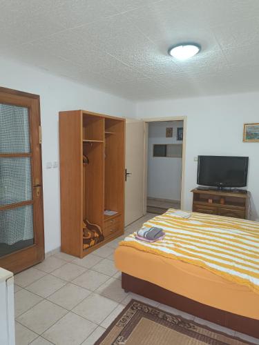 Vila Jovana in Rogljevo
