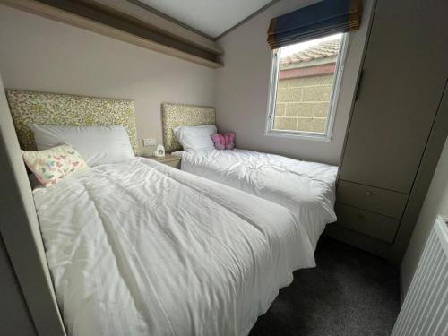 2021 2 bedroom static caravan in 5 stars Patrington haven holiday park