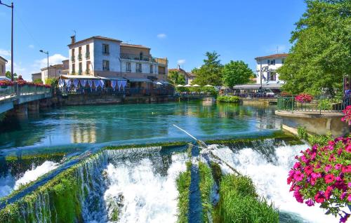 Nice Home In Le Pontet With Kitchen - Location saisonnière - Avignon