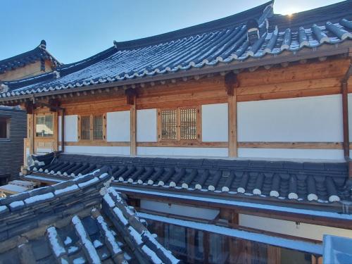 Haenggung stay Dalno - Suwon private house hanok