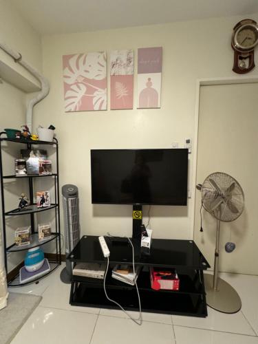 2BR Condo Unit at Prisma Residences, Manila (photo 8)