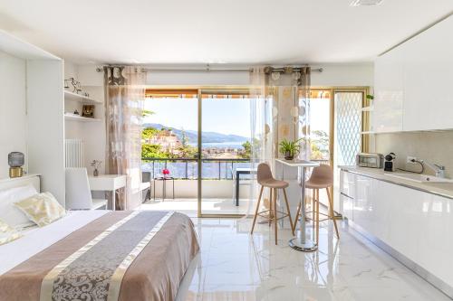 Magnifique studio limitrophe Monaco, parking privé - Location saisonnière - Roquebrune-Cap-Martin