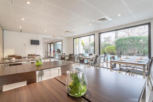 Mat og drikke, Comfort Suites Marseille Prado near Parc Borély