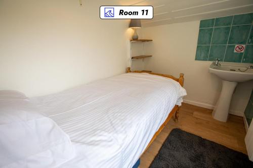 1 twin bed