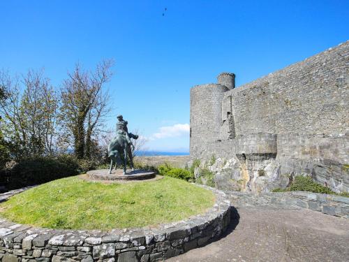 ทัศนียภาพภายนอกโรงแรม, Hafod Y Bryn in ฮาร์เลช