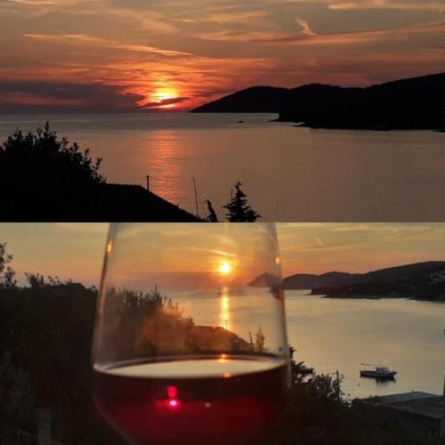 Sunset house with seaview, Hvar