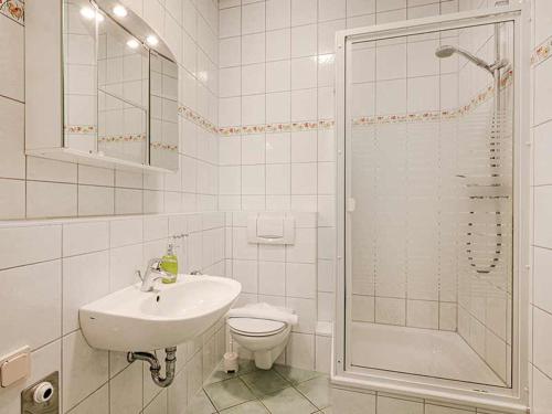 Studio Apartment image 2