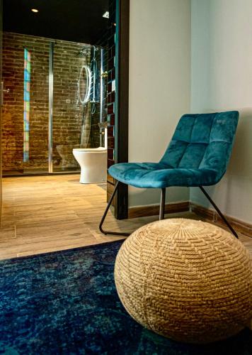 Suite with Balcony image 7