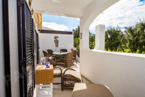 Apartment with Garden View image 10