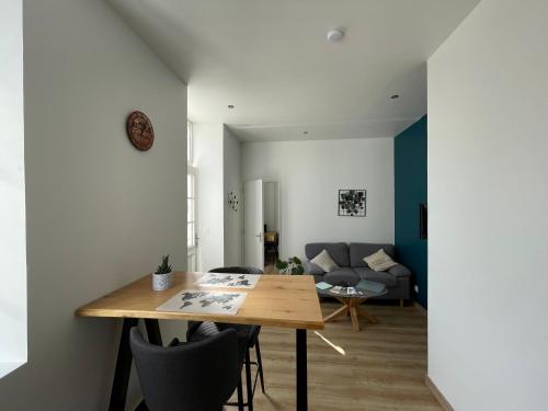 Bel appartement, 2 lits doubles, parking gratuit - Location saisonnière - Chablis