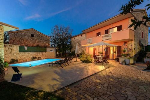 House Maria by Istrialux in Bokordici