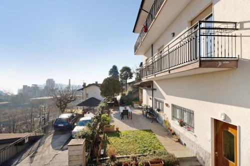 Superior One-Bedroom Apartment