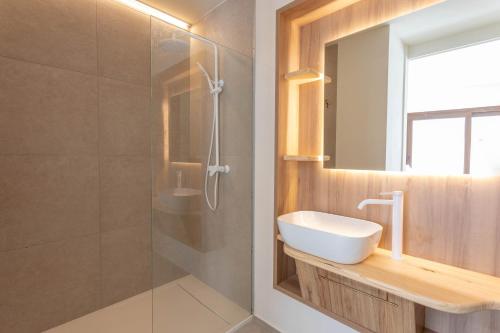 Suite with Balcony image 4