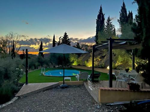 rural loft with pool views peaceful place near the center, Málaga