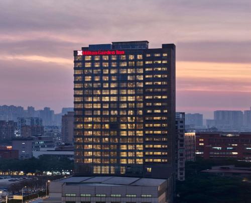 Mercure Wuhan Changqing Park