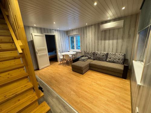 Iekārtas, Teenuse loft in Tiduvere