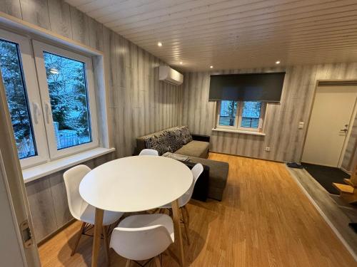 Iekārtas, Teenuse loft in Tiduvere
