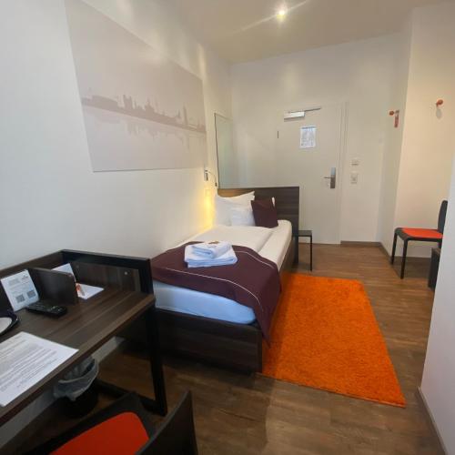 sevenDays Hotel Karlsruhe - main image