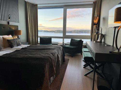 Deluxe Double Room with Sea View