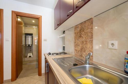 Apartment - Ground Floor image 8