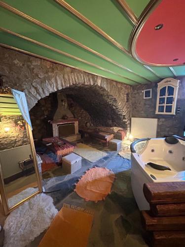 สปา, Ξενώνας Θόλος Βαλτεσινίκο (Ξενωνας Θολος Βαλτεσινικο) in แวลเทซซินิโค