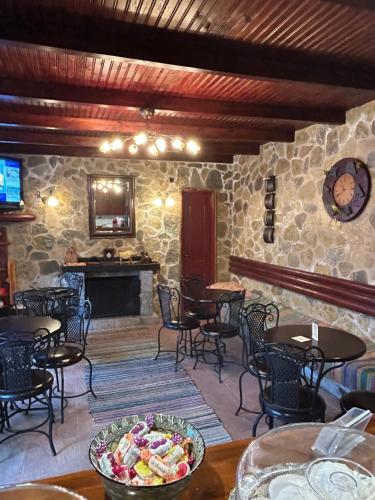 บริการและสิ่งอำนวยความสะดวก, Ξενώνας Θόλος Βαλτεσινίκο (Ξενωνας Θολος Βαλτεσινικο) in แวลเทซซินิโค