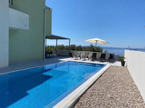 Villa with Private Pool image 5
