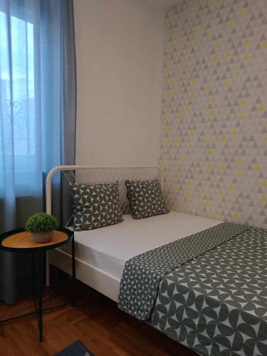 Studio Apartment room in Giallo Modern Studio-Free Private Parking-Fast Wi-Fi