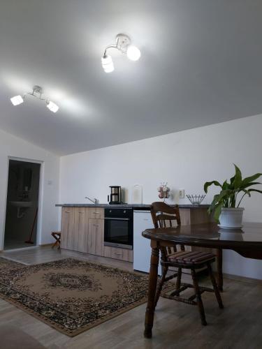 Lymore Guest house in Palamartsa